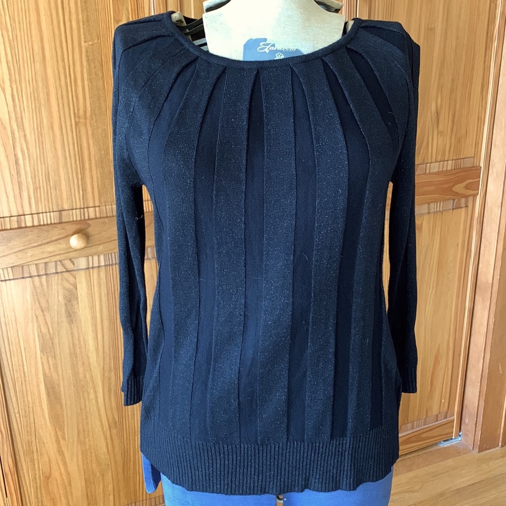 NWT Black sweater size M